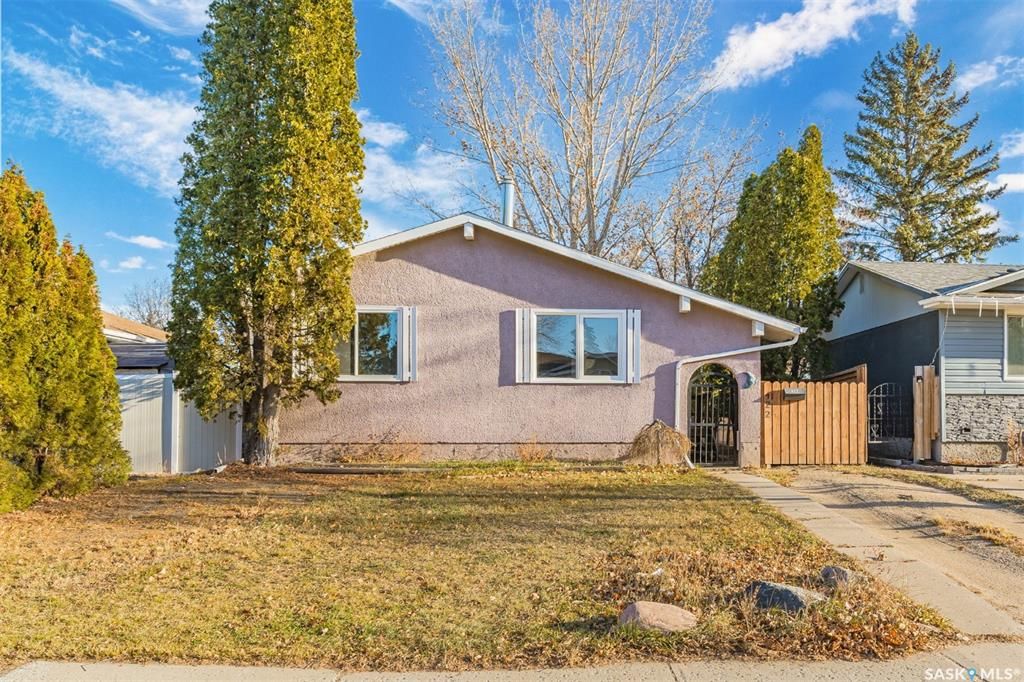 New property listed in Confederation Park, Saskatoon